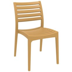 plastik sandalye