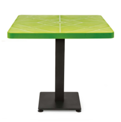 yeşil plastik masa