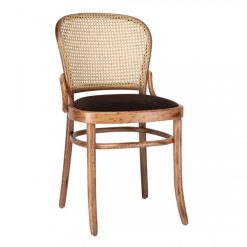 kahverengi ahşap sandalye