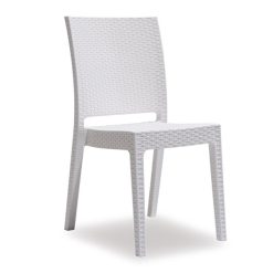 beyaz plastik rattan sandalye