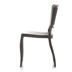 kahverengi plastik rattan sandalye